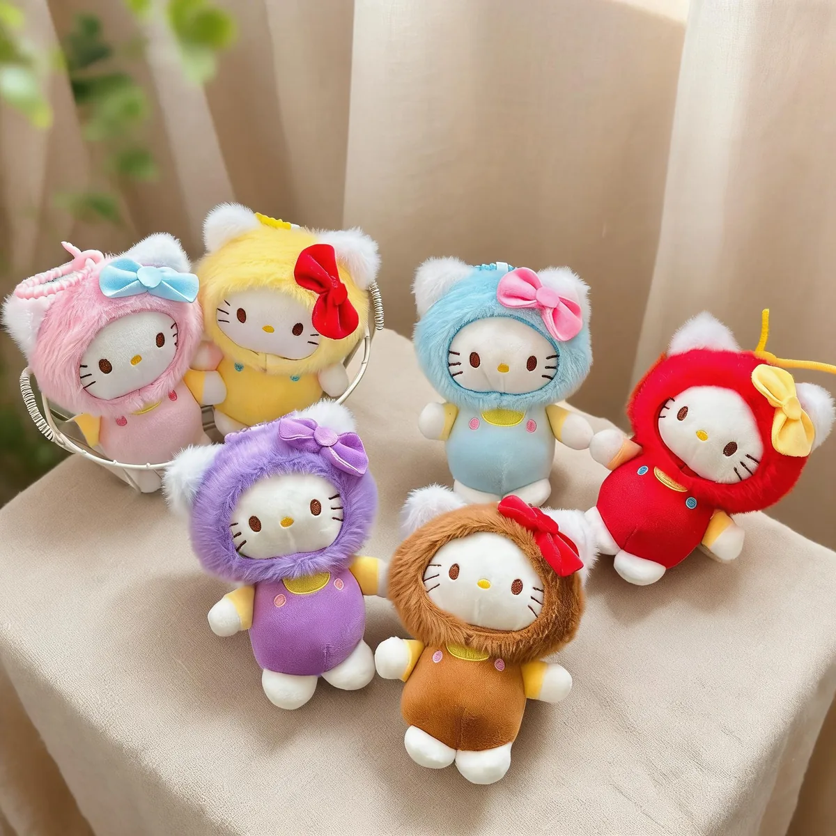 兴隆玩具A16221变装小萌猫挂件（硅胶绳）毛绒产品，适合电玩城机台陈列